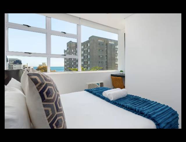 0.5 BEDROOM APARTMENT SOLD IN SEA POINT